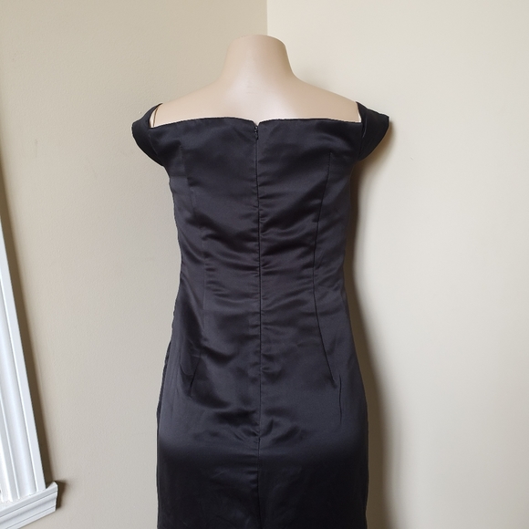 LUNAMIS Off-the-Shoulder Black Mermaid  Dress - Picture 8 of 11